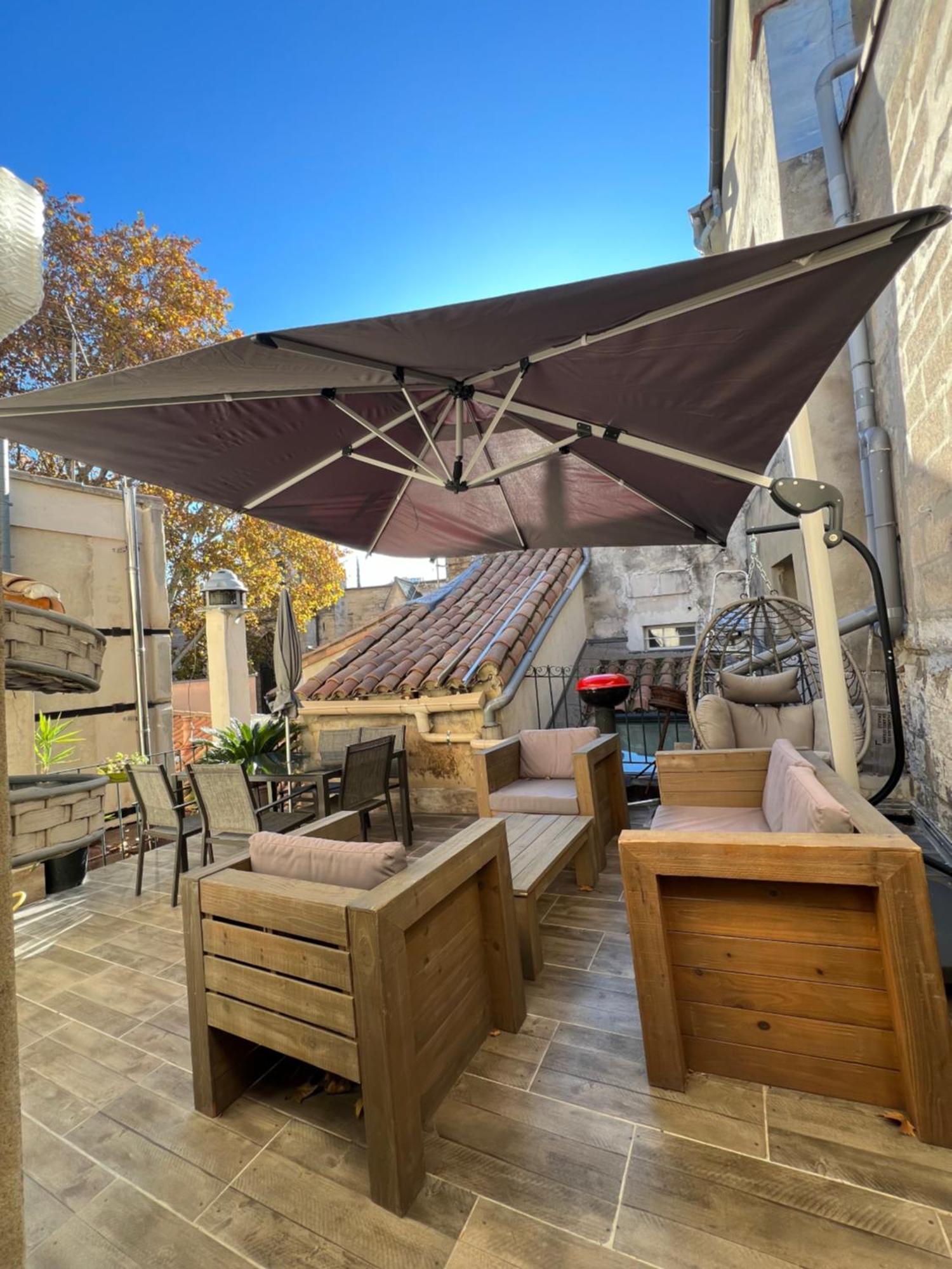 Renove, Vue Sur Palais Des Papes, Terrasse Et Wifi Troisieme Etage Apartment Avignon Exterior photo